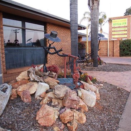 Cobar Town & Country Motor Inn Екстериор снимка