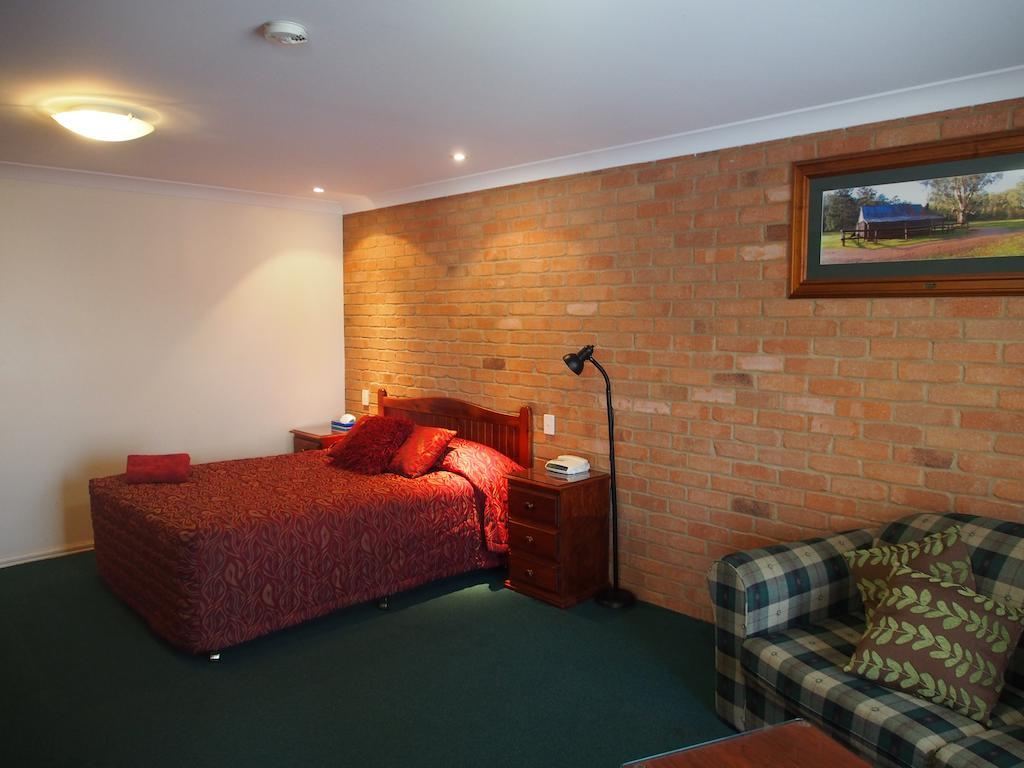 Cobar Town & Country Motor Inn Екстериор снимка