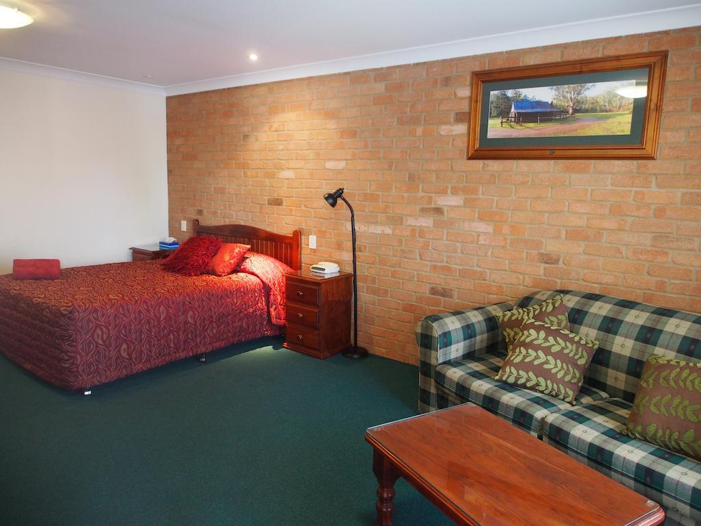 Cobar Town & Country Motor Inn Стая снимка